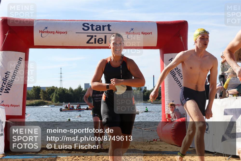 07.09.2025 - 19. Norderstedt Triathlon Luisa Fischer http://msf.ph/oto/8749613 07.09.2025 10:57:39 Schwimmen 185, 300, 806, 862, 1278, 1323 meine-sportfotos.de