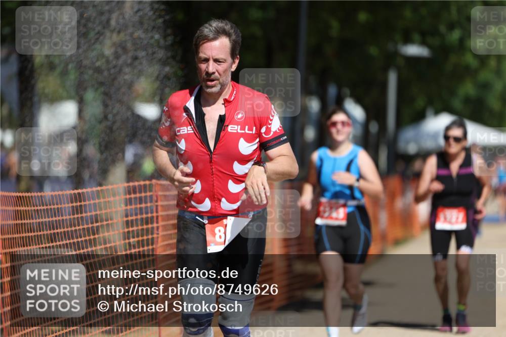 07.09.2025 - 19. Norderstedt Triathlon Michael Strokosch http://msf.ph/oto/8749626 07.09.2025 12:41:59 Laufen 756, 800, 1243, 1327 meine-sportfotos.de