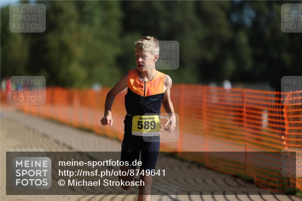 07.09.2025 - 19. Norderstedt Triathlon Michael Strokosch http://msf.ph/oto/8749641 07.09.2025 09:49:41 Laufen 589 meine-sportfotos.de
