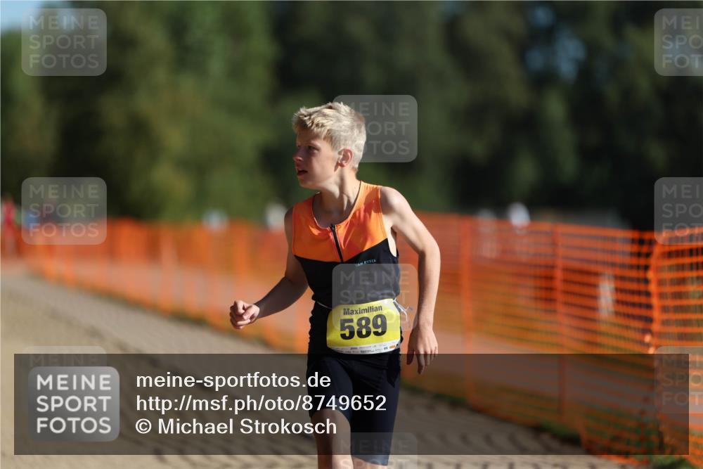 07.09.2025 - 19. Norderstedt Triathlon Michael Strokosch http://msf.ph/oto/8749652 07.09.2025 09:49:42 Laufen 589 meine-sportfotos.de