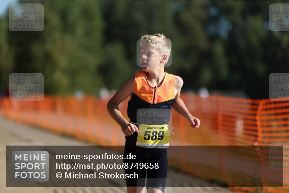 07.09.2025 - 19. Norderstedt Triathlon Michael Strokosch http://msf.ph/oto/8749658 07.09.2025 09:49:42 Laufen 589 meine-sportfotos.de
