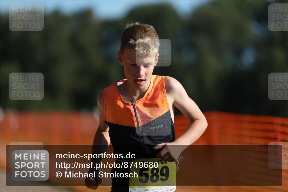 07.09.2025 - 19. Norderstedt Triathlon Michael Strokosch http://msf.ph/oto/8749680 07.09.2025 09:49:43 Laufen 589 meine-sportfotos.de