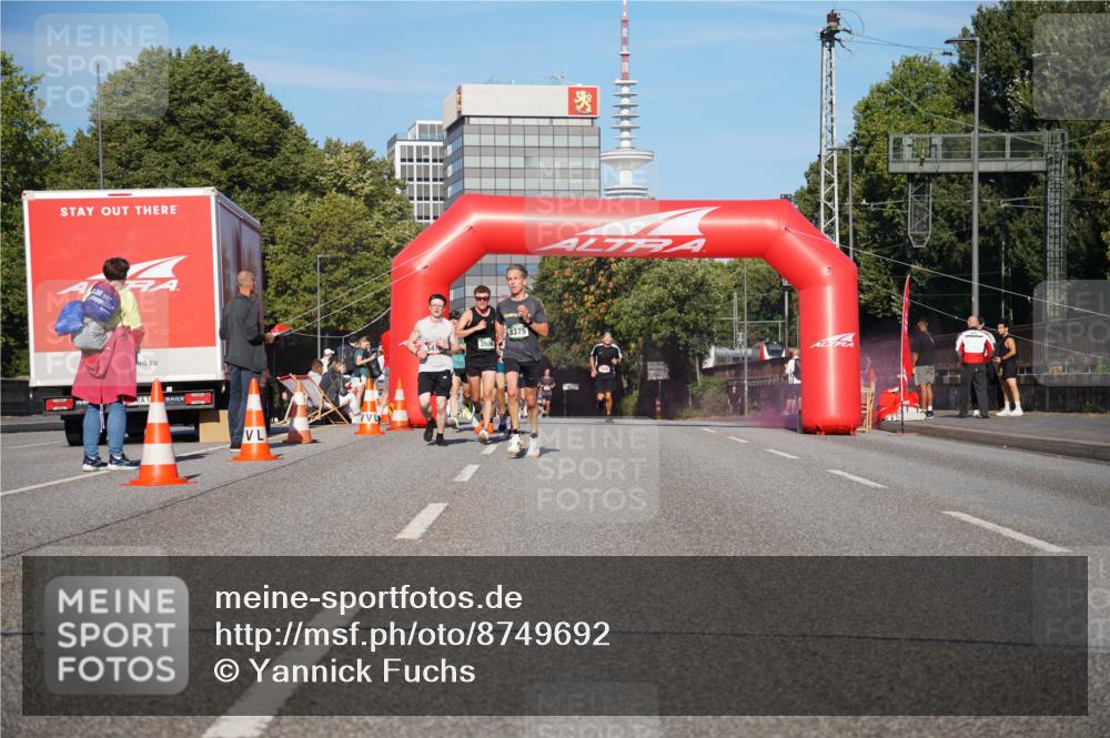 07.09.2025 - BARMER Alsterlauf Yannick Fuchs http://msf.ph/oto/8749692 07.09.2025 09:34:26 Laufen 3904, 5501, 8375 meine-sportfotos.de