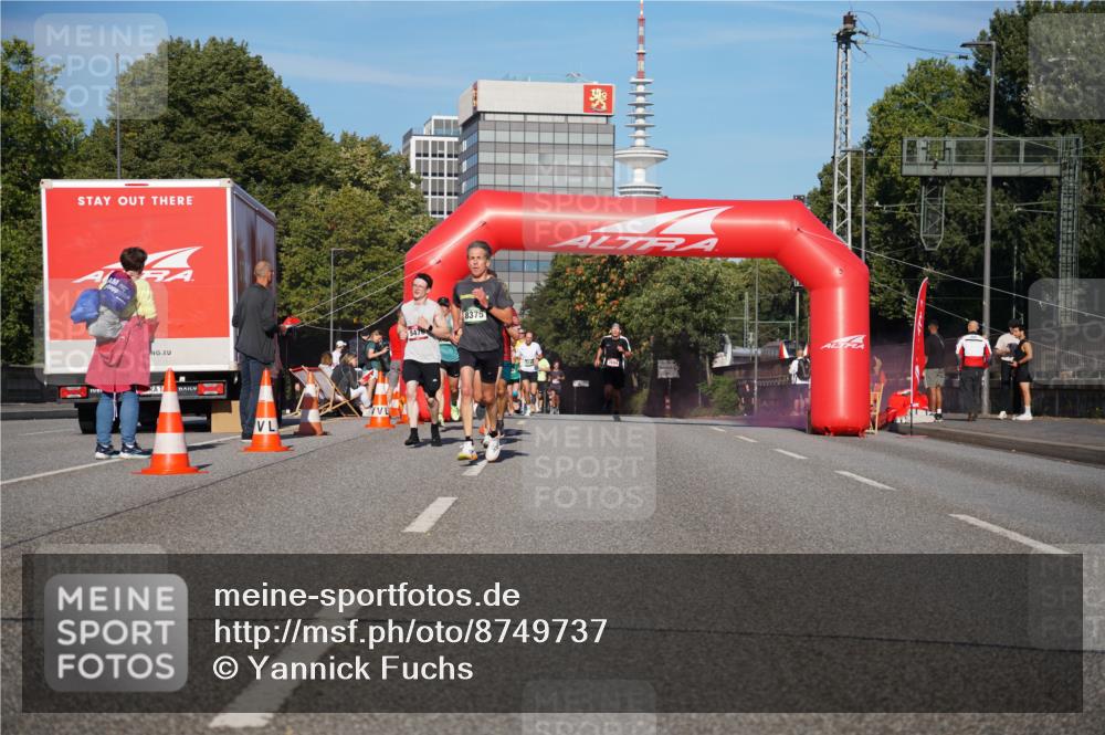07.09.2025 - BARMER Alsterlauf Yannick Fuchs http://msf.ph/oto/8749737 07.09.2025 09:34:26 Laufen 1, 8375 meine-sportfotos.de