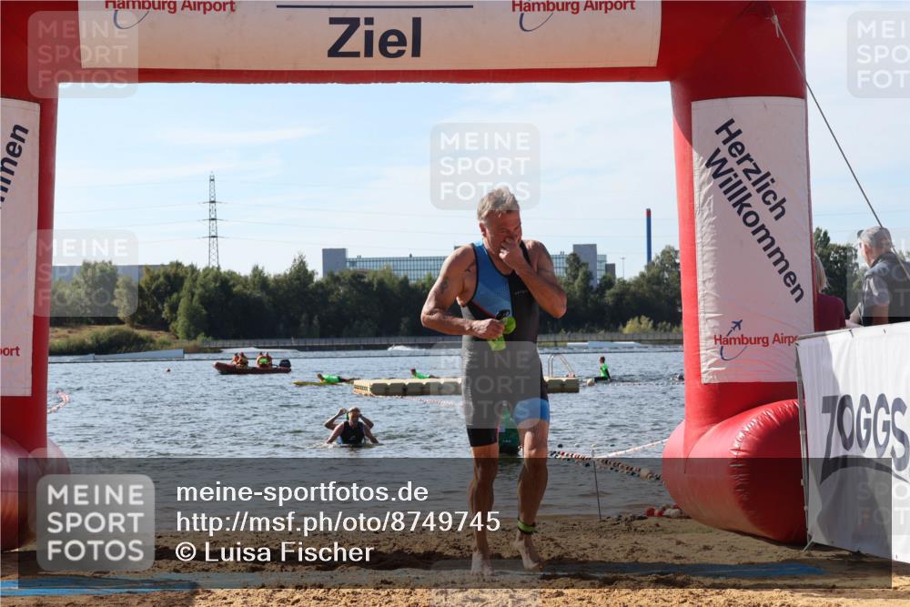 07.09.2025 - 19. Norderstedt Triathlon Luisa Fischer http://msf.ph/oto/8749745 07.09.2025 10:58:13 Schwimmen 152, 710 meine-sportfotos.de