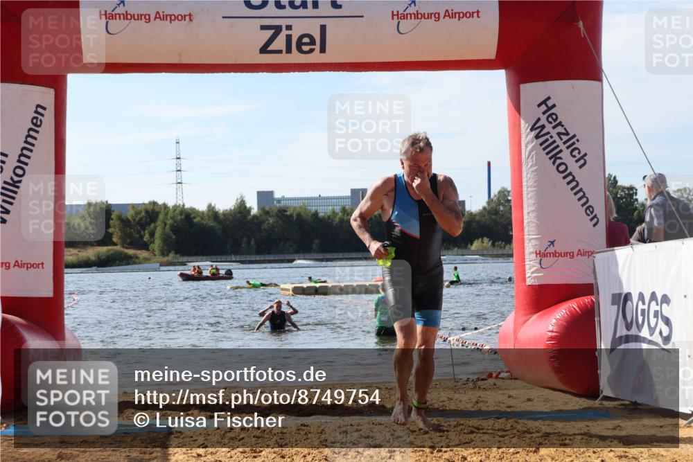 07.09.2025 - 19. Norderstedt Triathlon Luisa Fischer http://msf.ph/oto/8749754 07.09.2025 10:58:13 Schwimmen 152, 710 meine-sportfotos.de