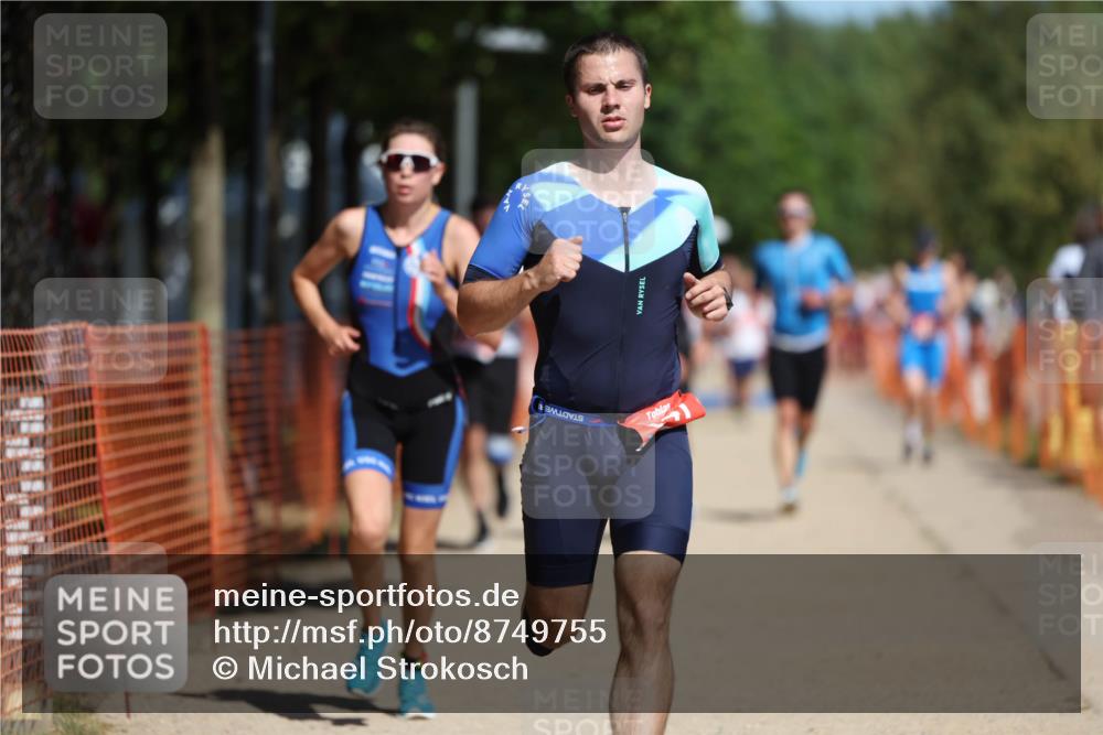 07.09.2025 - 19. Norderstedt Triathlon Michael Strokosch http://msf.ph/oto/8749755 07.09.2025 12:42:07 Laufen 168, 189, 215, 717, 741 meine-sportfotos.de
