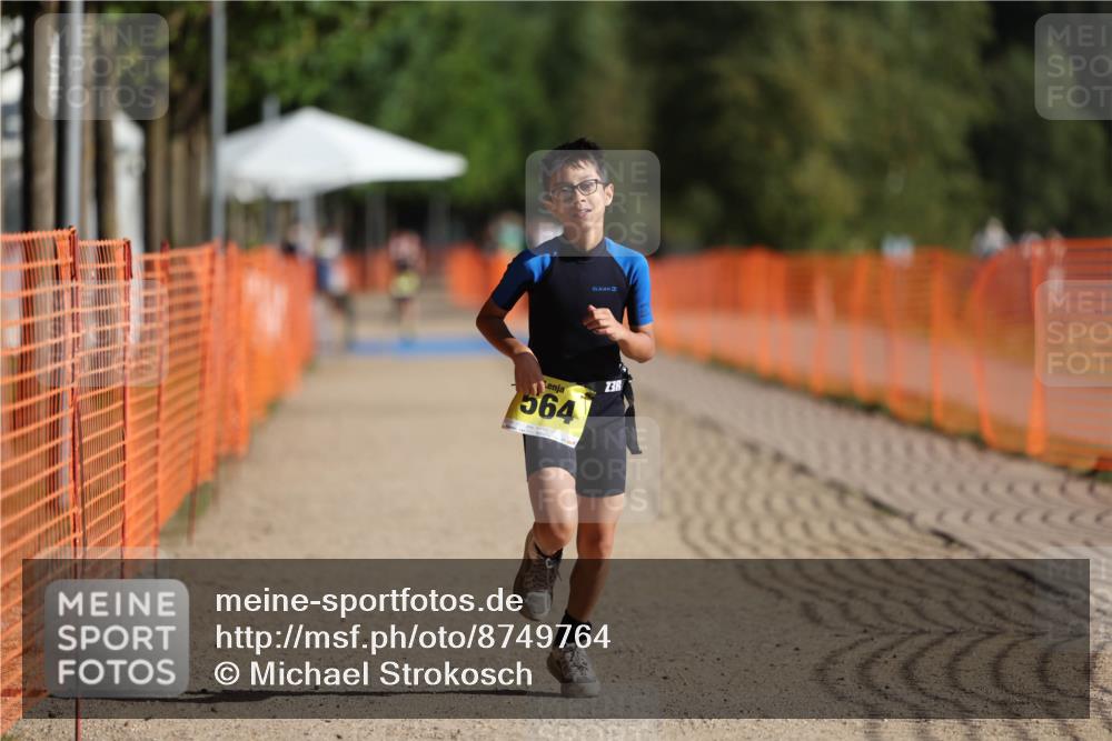 07.09.2025 - 19. Norderstedt Triathlon Michael Strokosch http://msf.ph/oto/8749764 07.09.2025 09:49:55 Laufen 564 meine-sportfotos.de