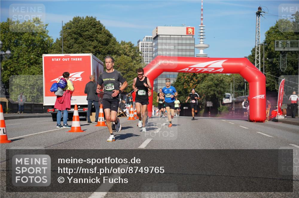 07.09.2025 - BARMER Alsterlauf Yannick Fuchs http://msf.ph/oto/8749765 07.09.2025 09:34:28 Laufen 8375, 3906 meine-sportfotos.de