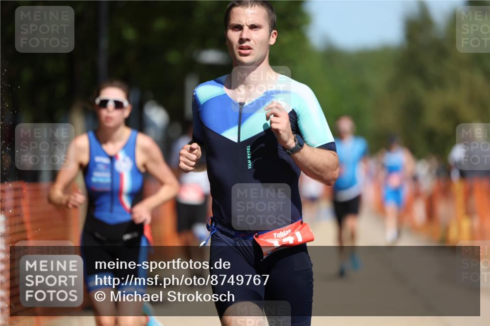 07.09.2025 - 19. Norderstedt Triathlon Michael Strokosch http://msf.ph/oto/8749767 07.09.2025 12:42:08 Laufen 168, 189, 215, 717, 741 meine-sportfotos.de