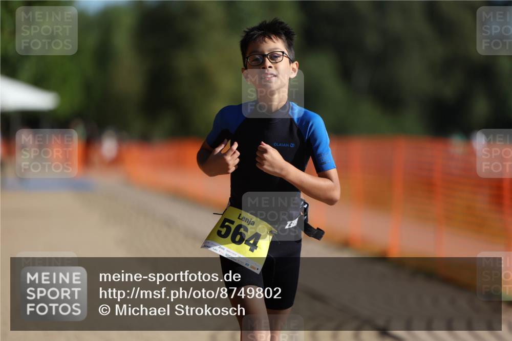 07.09.2025 - 19. Norderstedt Triathlon Michael Strokosch http://msf.ph/oto/8749802 07.09.2025 09:49:58 Laufen 564 meine-sportfotos.de