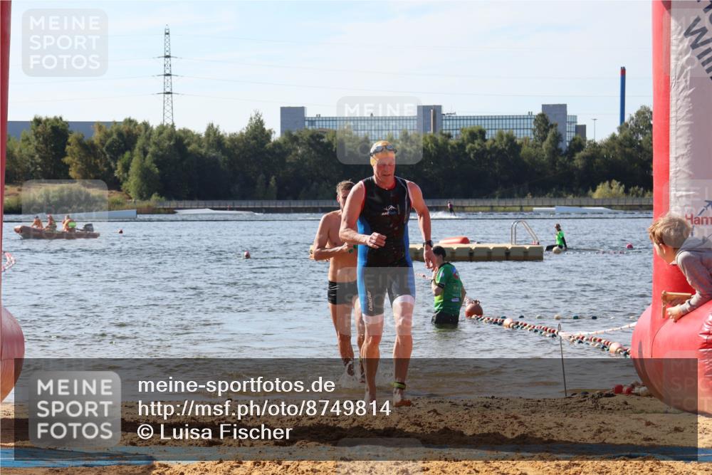 07.09.2025 - 19. Norderstedt Triathlon Luisa Fischer http://msf.ph/oto/8749814 07.09.2025 10:58:26 Schwimmen 704, 1274 meine-sportfotos.de