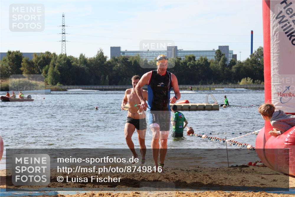 07.09.2025 - 19. Norderstedt Triathlon Luisa Fischer http://msf.ph/oto/8749816 07.09.2025 10:58:27 Schwimmen 704, 1274 meine-sportfotos.de