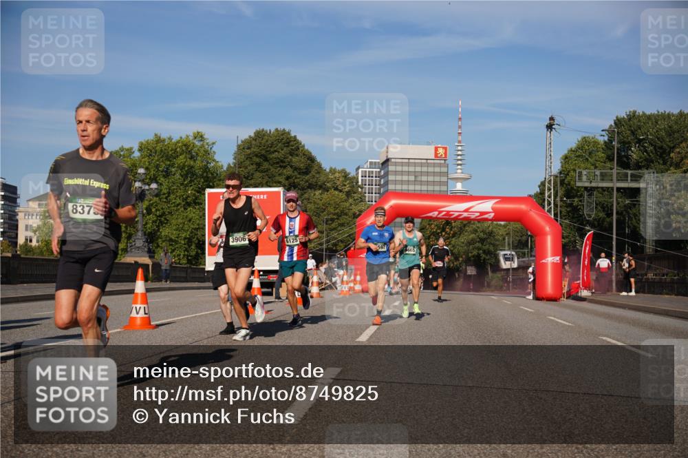 07.09.2025 - BARMER Alsterlauf Yannick Fuchs http://msf.ph/oto/8749825 07.09.2025 09:34:30 Laufen 8375, 3906, 6125, 597 meine-sportfotos.de
