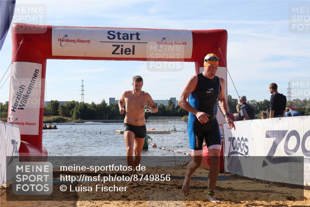 07.09.2025 - 19. Norderstedt Triathlon Luisa Fischer http://msf.ph/oto/8749856 07.09.2025 10:58:30 Schwimmen 704, 1274 meine-sportfotos.de