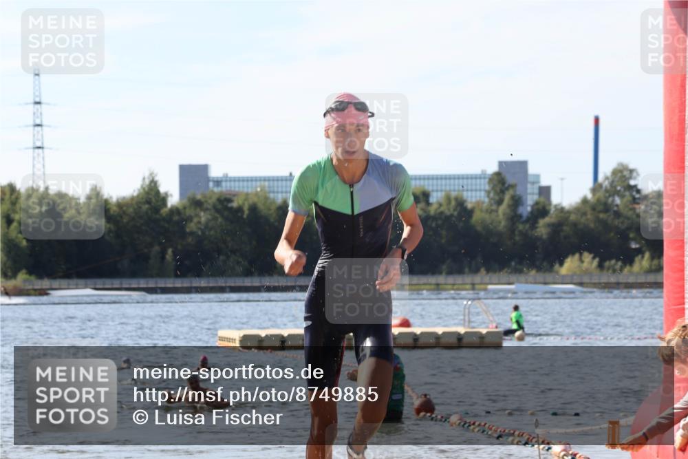 07.09.2025 - 19. Norderstedt Triathlon Luisa Fischer http://msf.ph/oto/8749885 07.09.2025 10:59:37 Schwimmen 1190 meine-sportfotos.de