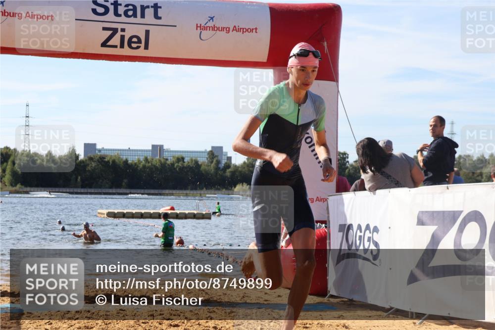 07.09.2025 - 19. Norderstedt Triathlon Luisa Fischer http://msf.ph/oto/8749899 07.09.2025 10:59:38 Schwimmen 1190 meine-sportfotos.de