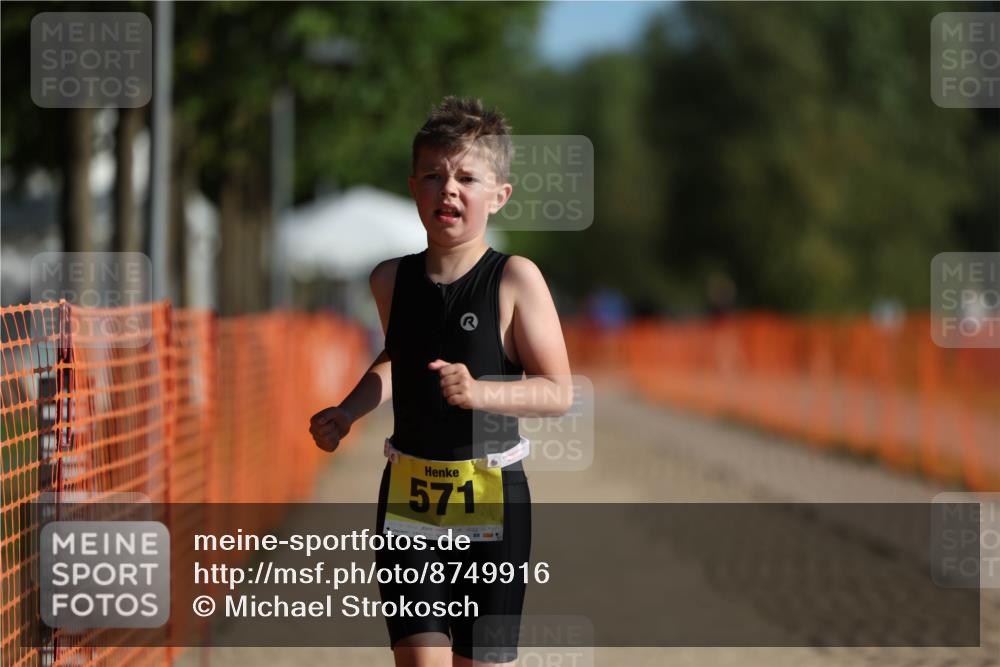 07.09.2025 - 19. Norderstedt Triathlon Michael Strokosch http://msf.ph/oto/8749916 07.09.2025 09:50:21 Laufen 571 meine-sportfotos.de