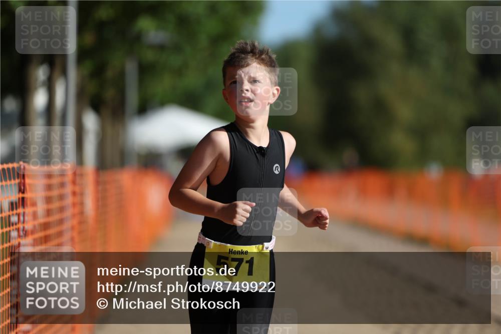 07.09.2025 - 19. Norderstedt Triathlon Michael Strokosch http://msf.ph/oto/8749922 07.09.2025 09:50:22 Laufen 571 meine-sportfotos.de
