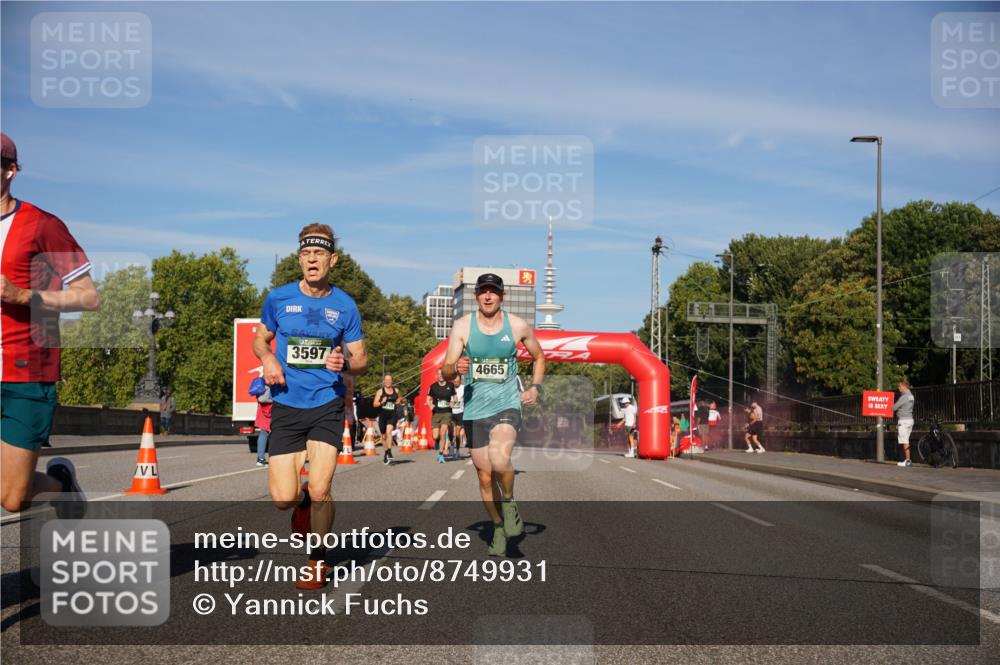 07.09.2025 - BARMER Alsterlauf Yannick Fuchs http://msf.ph/oto/8749931 07.09.2025 09:34:32 Laufen 3597, 4665 meine-sportfotos.de