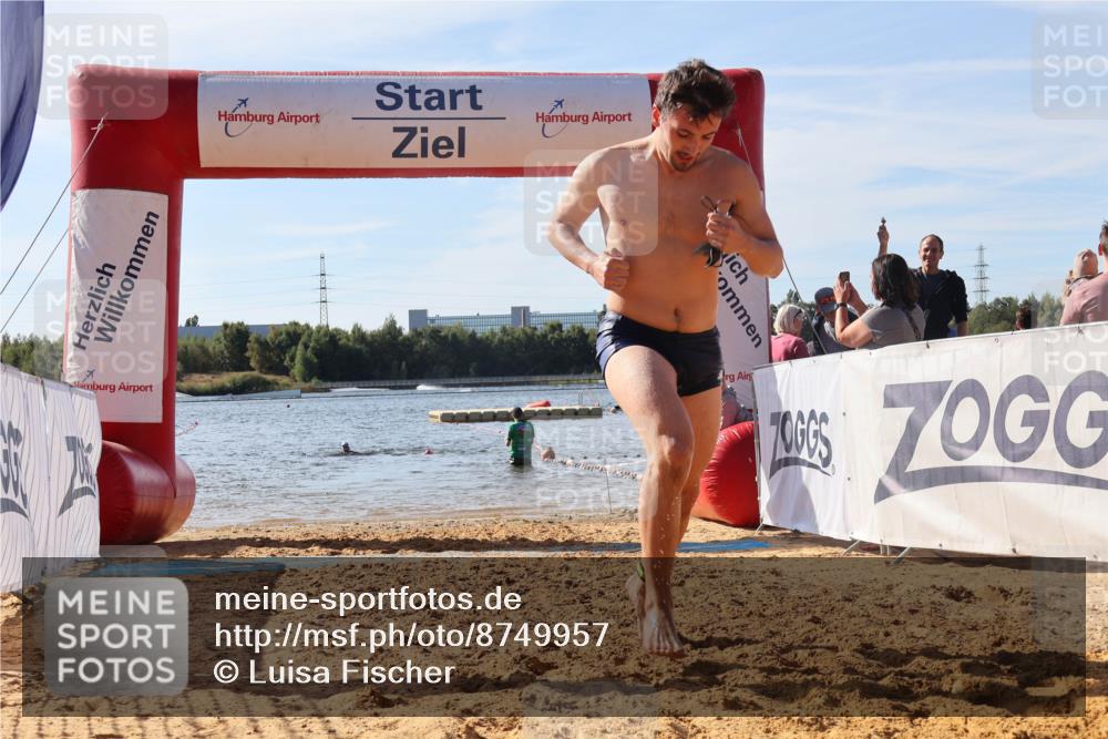07.09.2025 - 19. Norderstedt Triathlon Luisa Fischer http://msf.ph/oto/8749957 07.09.2025 11:00:01 Schwimmen 228, 1210 meine-sportfotos.de