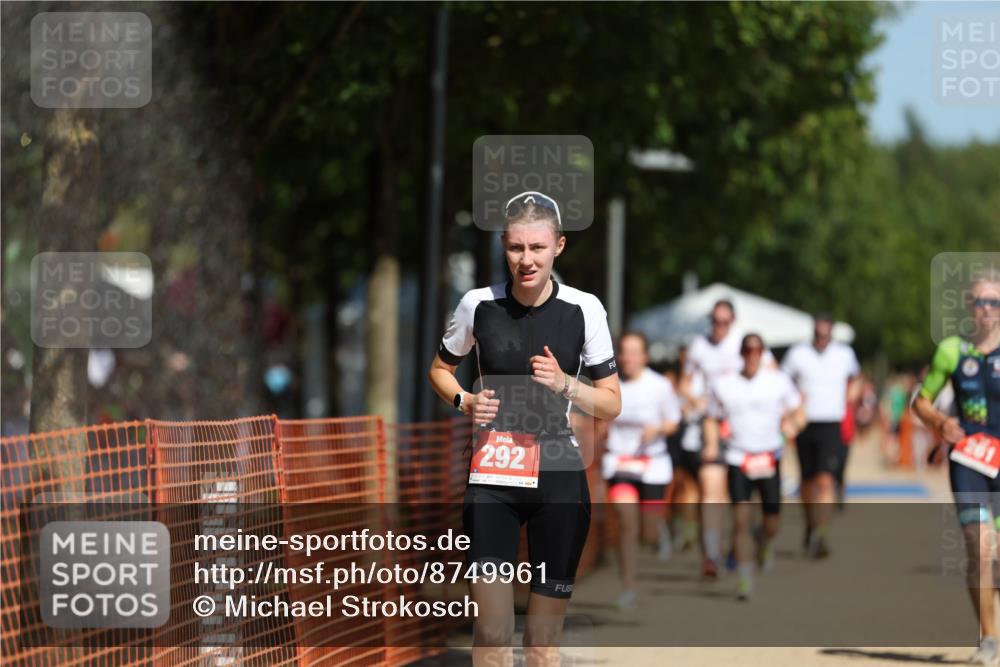 07.09.2025 - 19. Norderstedt Triathlon Michael Strokosch http://msf.ph/oto/8749961 07.09.2025 12:42:31 Laufen 139, 261, 292, 780, 828 meine-sportfotos.de