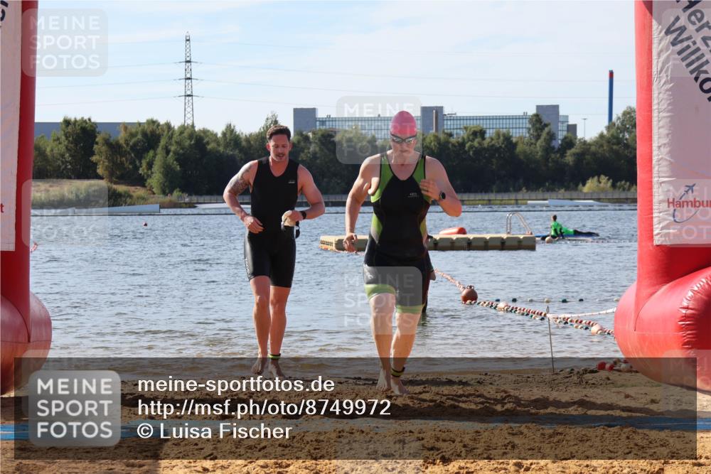 07.09.2025 - 19. Norderstedt Triathlon Luisa Fischer http://msf.ph/oto/8749972 07.09.2025 11:00:22 Schwimmen 784, 1225 meine-sportfotos.de