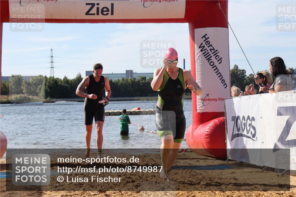 07.09.2025 - 19. Norderstedt Triathlon Luisa Fischer http://msf.ph/oto/8749987 07.09.2025 11:00:24 Schwimmen 784, 1225 meine-sportfotos.de