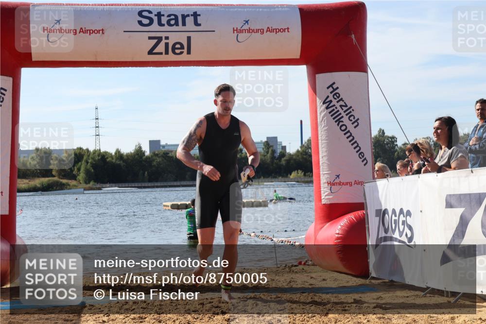 07.09.2025 - 19. Norderstedt Triathlon Luisa Fischer http://msf.ph/oto/8750005 07.09.2025 11:00:26 Schwimmen 784, 1225 meine-sportfotos.de