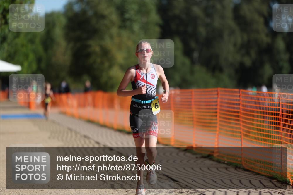07.09.2025 - 19. Norderstedt Triathlon Michael Strokosch http://msf.ph/oto/8750006 07.09.2025 09:50:38 Laufen 628 meine-sportfotos.de