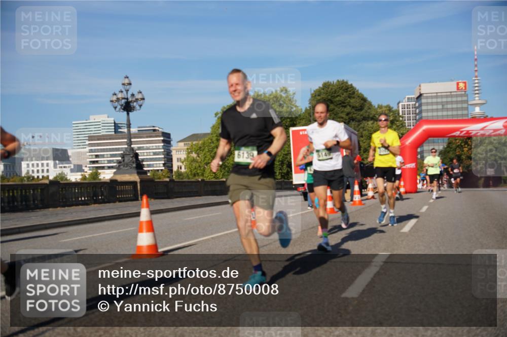 07.09.2025 - BARMER Alsterlauf Yannick Fuchs http://msf.ph/oto/8750008 07.09.2025 09:34:36 Laufen 6139 meine-sportfotos.de