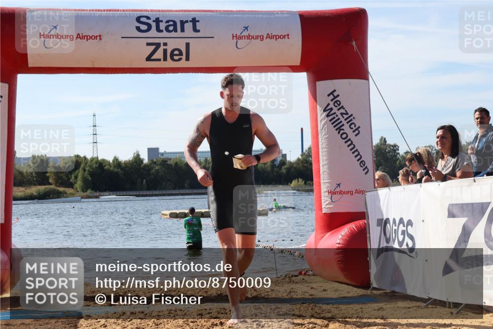 07.09.2025 - 19. Norderstedt Triathlon Luisa Fischer http://msf.ph/oto/8750009 07.09.2025 11:00:26 Schwimmen 784, 1225 meine-sportfotos.de
