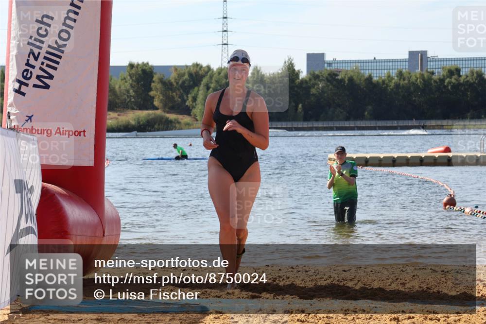 07.09.2025 - 19. Norderstedt Triathlon Luisa Fischer http://msf.ph/oto/8750024 07.09.2025 11:02:22 Schwimmen 714 meine-sportfotos.de