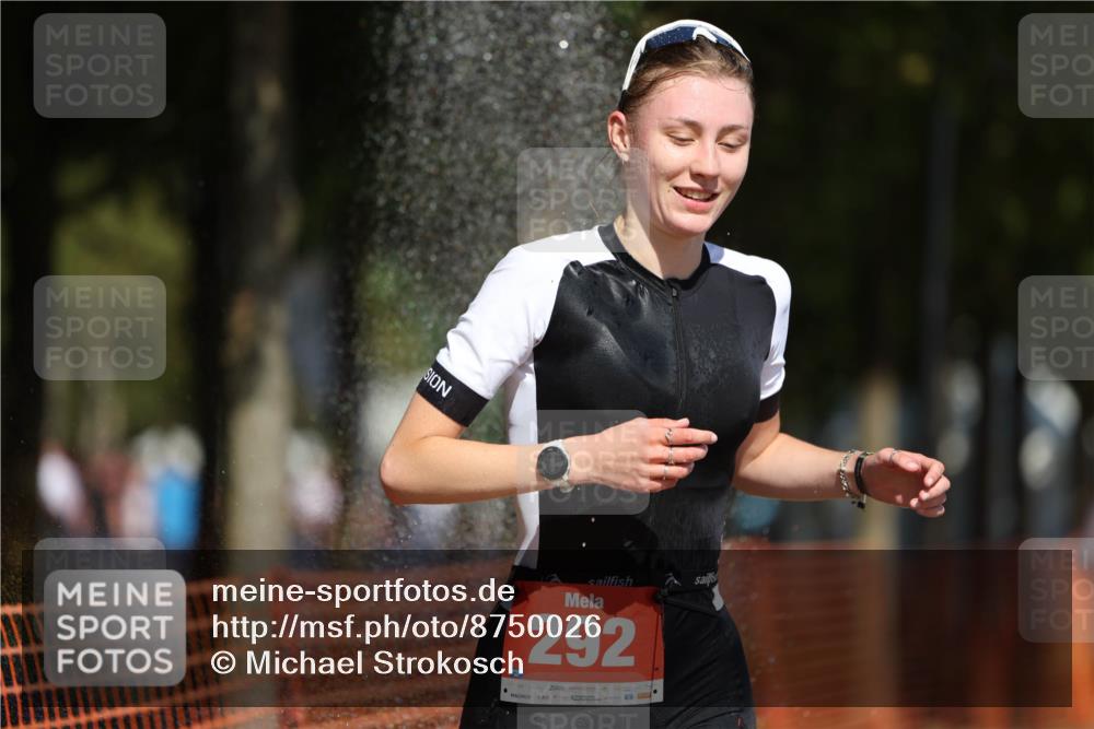 07.09.2025 - 19. Norderstedt Triathlon Michael Strokosch http://msf.ph/oto/8750026 07.09.2025 12:42:34 Laufen 139, 244, 261, 292, 780, 827, 828, 1277, 1358 meine-sportfotos.de