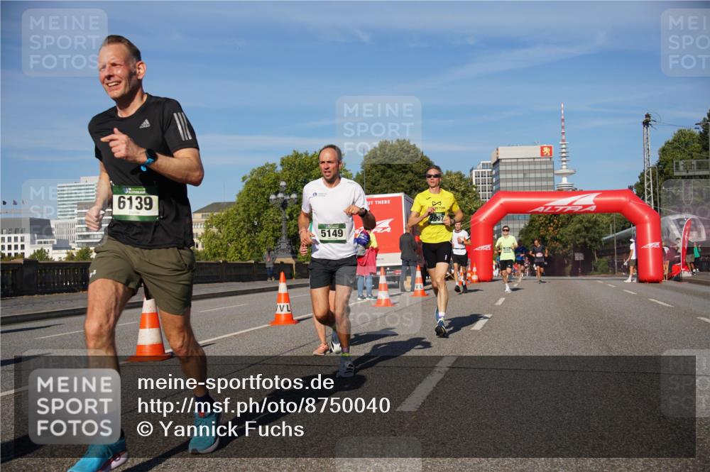 07.09.2025 - BARMER Alsterlauf Yannick Fuchs http://msf.ph/oto/8750040 07.09.2025 09:34:37 Laufen 6139, 5149, 2097 meine-sportfotos.de