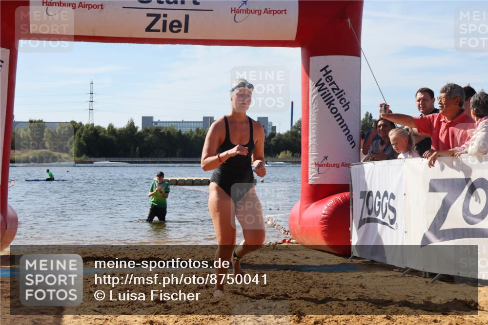 07.09.2025 - 19. Norderstedt Triathlon Luisa Fischer http://msf.ph/oto/8750041 07.09.2025 11:02:23 Schwimmen 714 meine-sportfotos.de