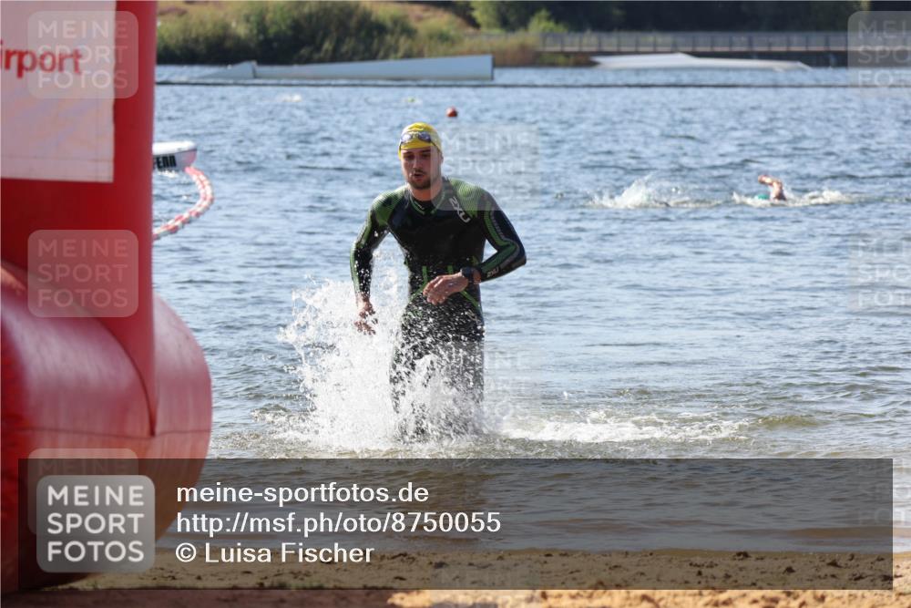 07.09.2025 - 19. Norderstedt Triathlon Luisa Fischer http://msf.ph/oto/8750055 07.09.2025 11:13:34 Schwimmen 1383 meine-sportfotos.de