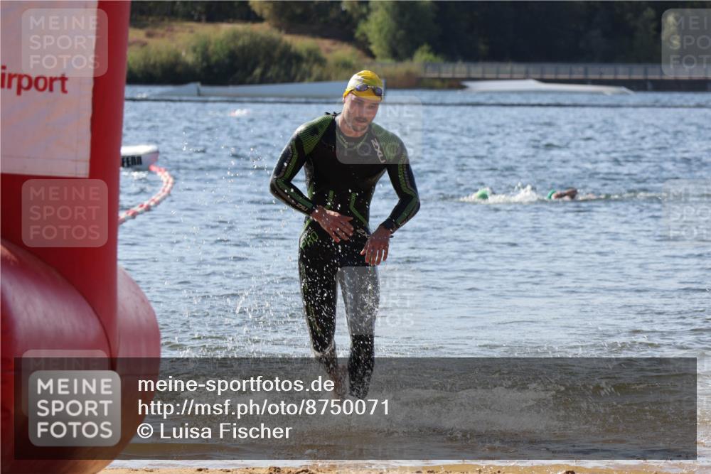 07.09.2025 - 19. Norderstedt Triathlon Luisa Fischer http://msf.ph/oto/8750071 07.09.2025 11:13:36 Schwimmen 1383 meine-sportfotos.de
