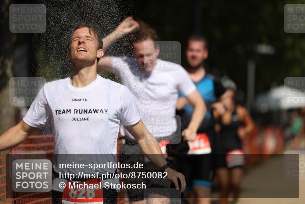 07.09.2025 - 19. Norderstedt Triathlon Michael Strokosch http://msf.ph/oto/8750082 07.09.2025 12:42:39 Laufen 139, 244, 261, 780, 827, 828, 1277, 1358, 1398 meine-sportfotos.de