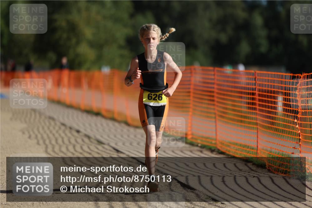 07.09.2025 - 19. Norderstedt Triathlon Michael Strokosch http://msf.ph/oto/8750113 07.09.2025 09:50:54 Laufen 626 meine-sportfotos.de
