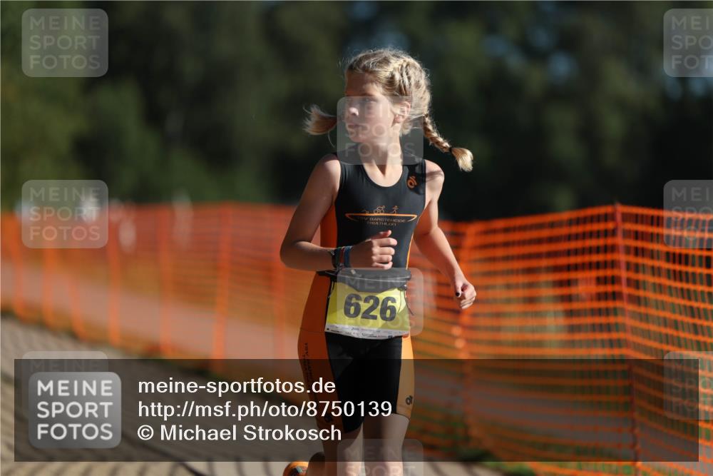 07.09.2025 - 19. Norderstedt Triathlon Michael Strokosch http://msf.ph/oto/8750139 07.09.2025 09:50:56 Laufen 626 meine-sportfotos.de