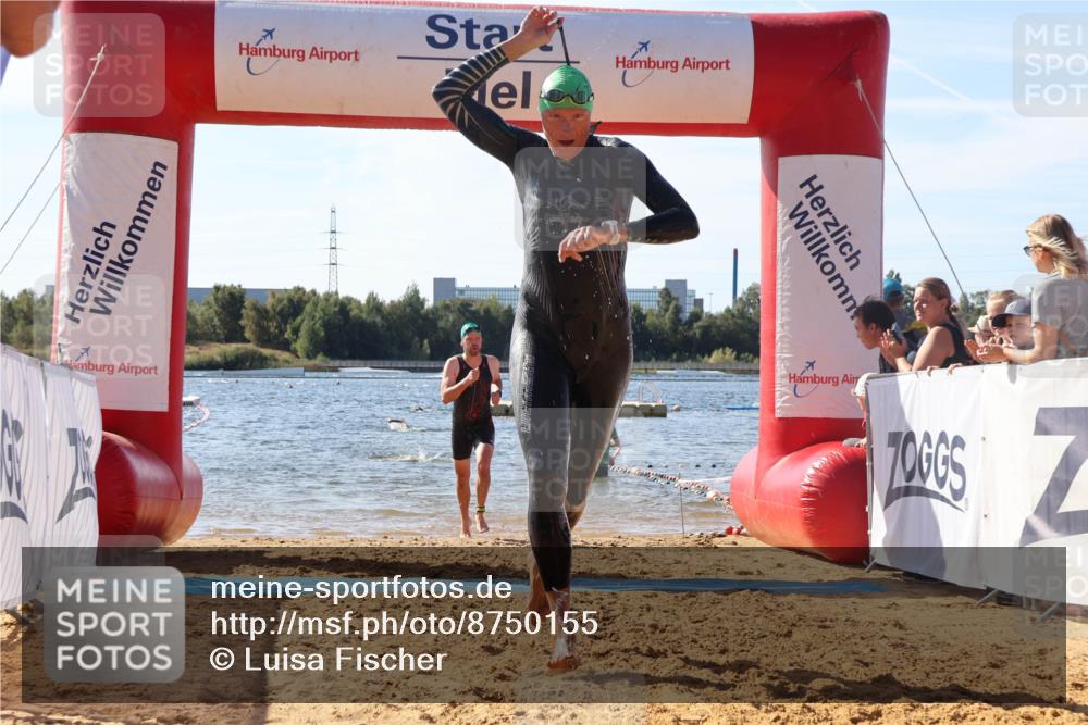 07.09.2025 - 19. Norderstedt Triathlon Luisa Fischer http://msf.ph/oto/8750155 07.09.2025 11:14:14 Schwimmen 746, 787 meine-sportfotos.de