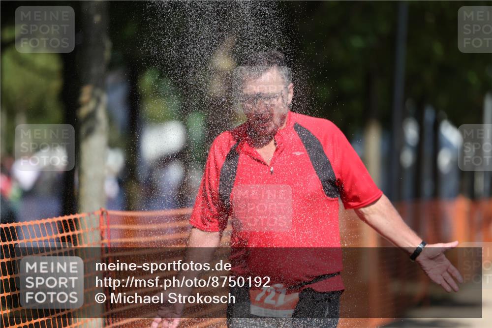 07.09.2025 - 19. Norderstedt Triathlon Michael Strokosch http://msf.ph/oto/8750192 07.09.2025 12:42:52 Laufen 727 meine-sportfotos.de