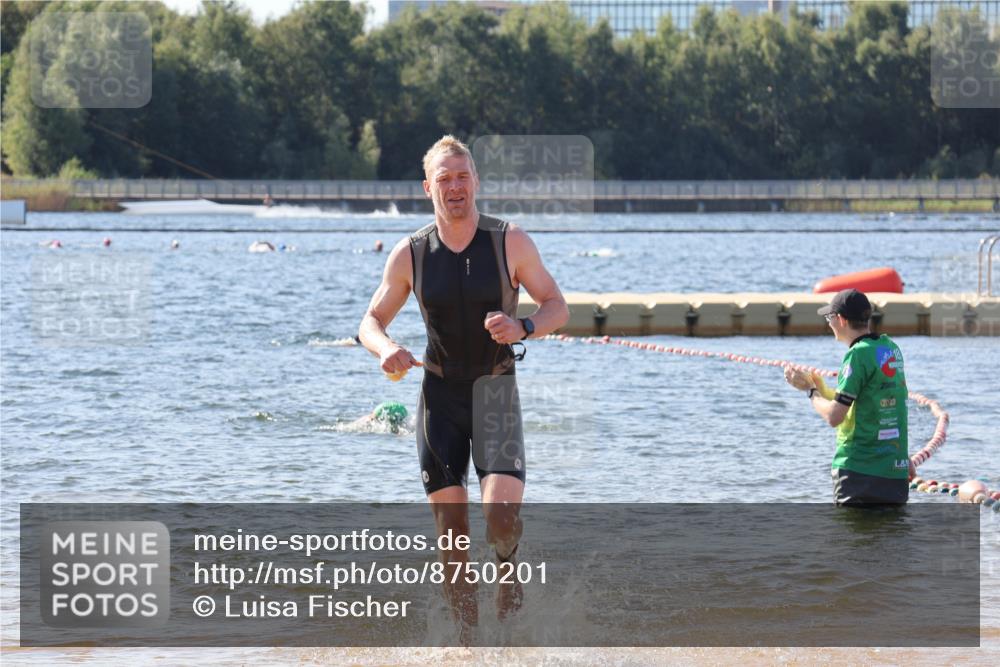 07.09.2025 - 19. Norderstedt Triathlon Luisa Fischer http://msf.ph/oto/8750201 07.09.2025 11:14:25 Schwimmen 154, 746, 787 meine-sportfotos.de