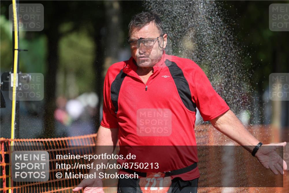 07.09.2025 - 19. Norderstedt Triathlon Michael Strokosch http://msf.ph/oto/8750213 07.09.2025 12:42:53 Laufen 727 meine-sportfotos.de