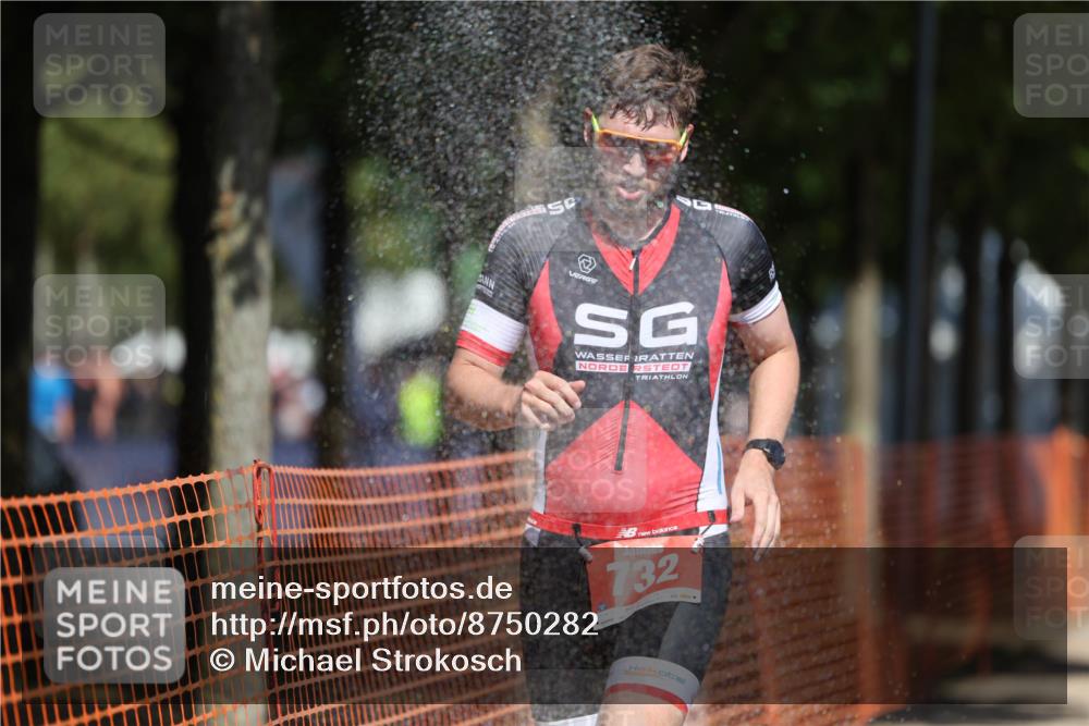 07.09.2025 - 19. Norderstedt Triathlon Michael Strokosch http://msf.ph/oto/8750282 07.09.2025 12:43:09 Laufen 732, 1294, 1351 meine-sportfotos.de