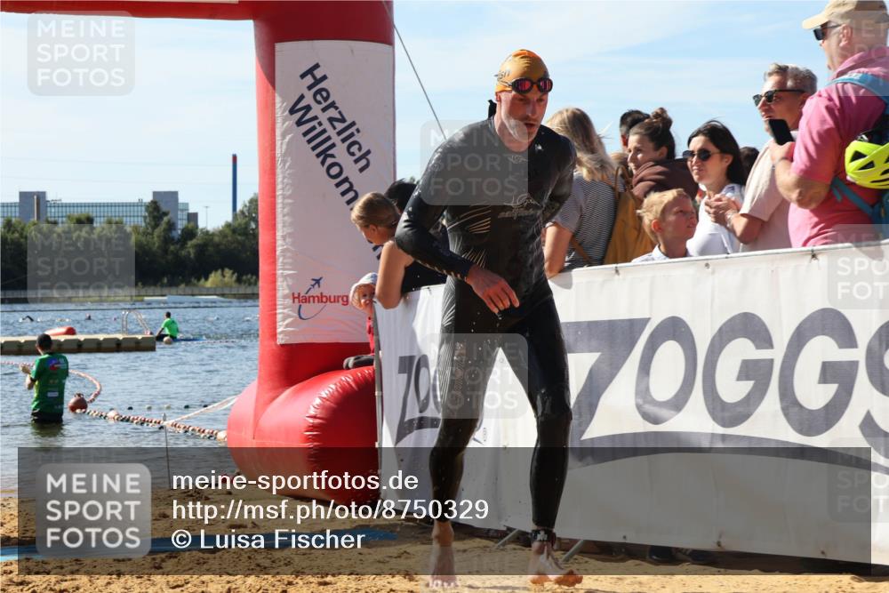 07.09.2025 - 19. Norderstedt Triathlon Luisa Fischer http://msf.ph/oto/8750329 07.09.2025 11:15:08 Schwimmen 819 meine-sportfotos.de