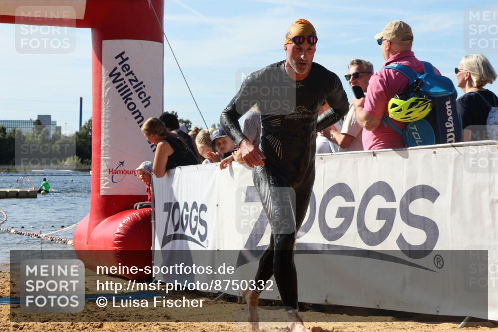07.09.2025 - 19. Norderstedt Triathlon Luisa Fischer http://msf.ph/oto/8750332 07.09.2025 11:15:08 Schwimmen 819 meine-sportfotos.de