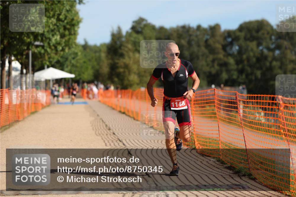 07.09.2025 - 19. Norderstedt Triathlon Michael Strokosch http://msf.ph/oto/8750345 07.09.2025 10:29:44 Laufen 1148 meine-sportfotos.de