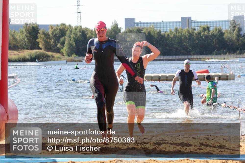 07.09.2025 - 19. Norderstedt Triathlon Luisa Fischer http://msf.ph/oto/8750363 07.09.2025 11:15:36 Schwimmen 768, 1258, 1333 meine-sportfotos.de